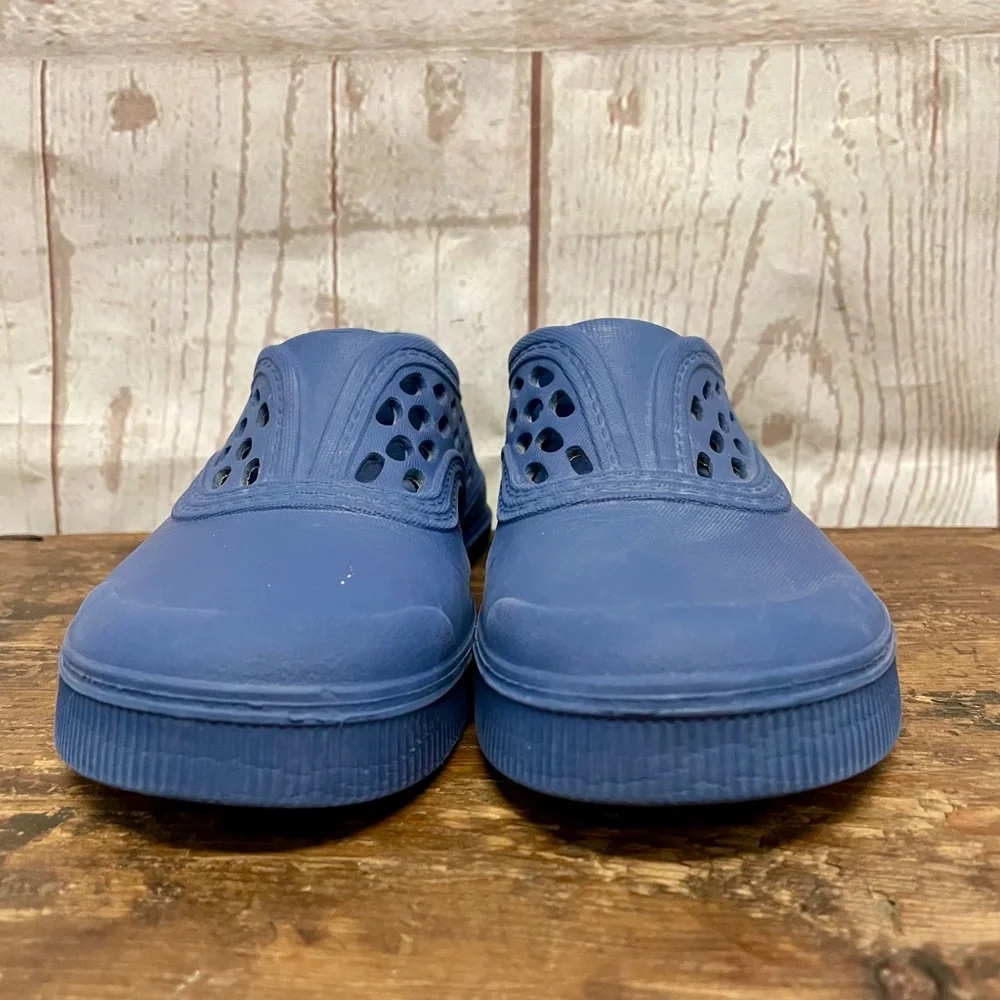 OshKosh B'Gosh rubber slip on sneaker shoes